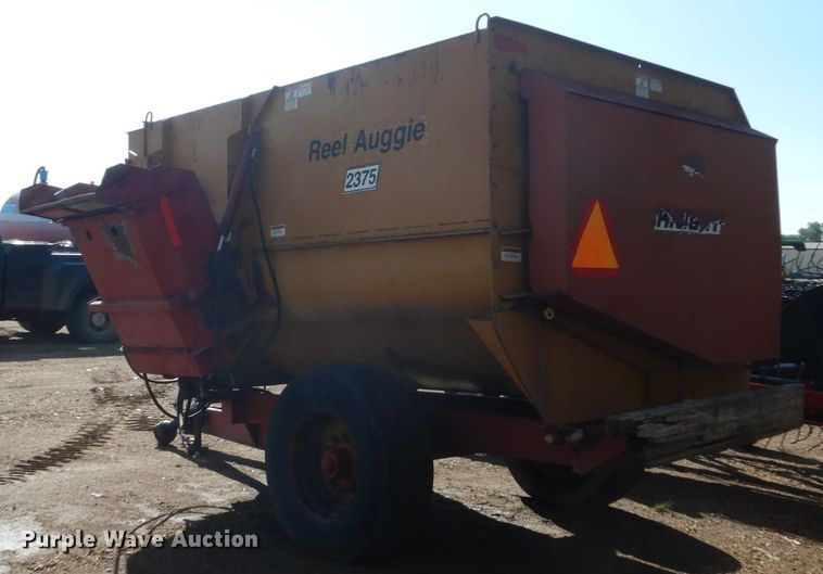 image for item FU9510 Reel Auggie 2375 feed mixer