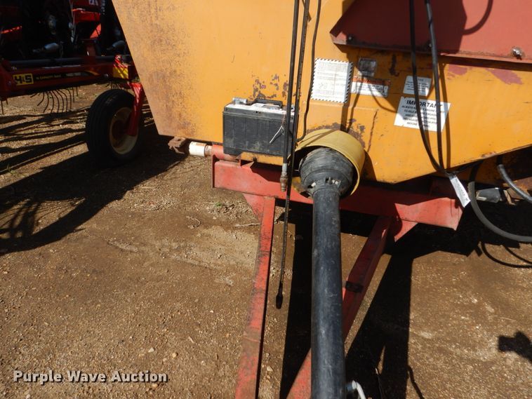 image for item FU9510 Reel Auggie 2375 feed mixer