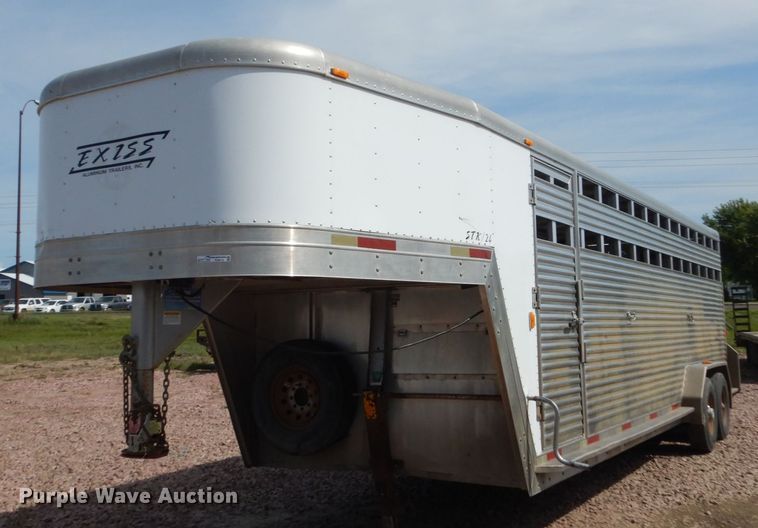image for item FU9513 2003 Exiss GN-724-T livestock trailer