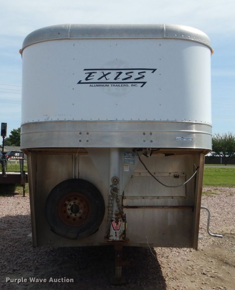 image for item FU9513 2003 Exiss GN-724-T livestock trailer