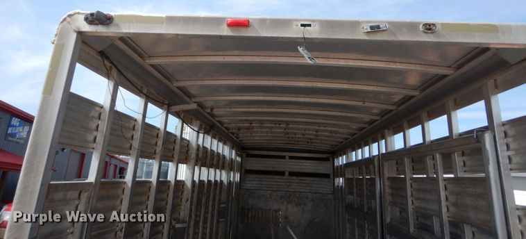 image for item FU9513 2003 Exiss GN-724-T livestock trailer