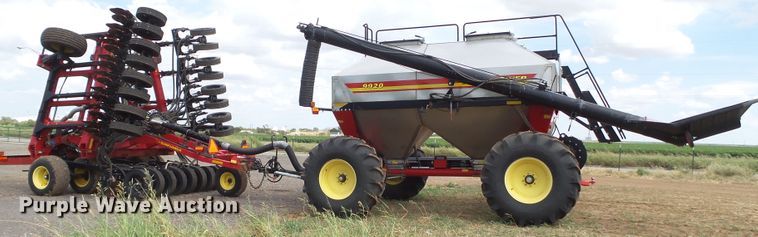 image for item GC9027 2013 Sunflower 9830 air seeder