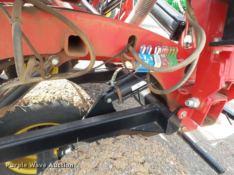 image for item GC9027 2013 Sunflower 9830 air seeder