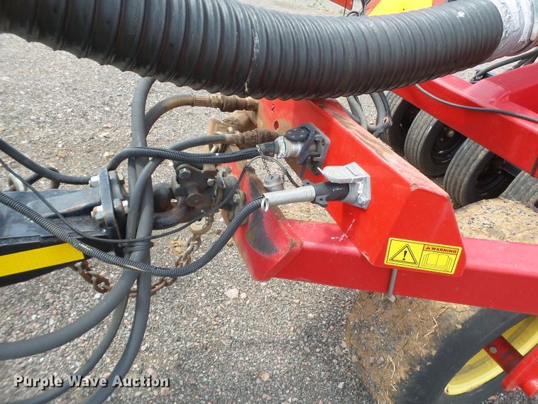 image for item GC9027 2013 Sunflower 9830 air seeder