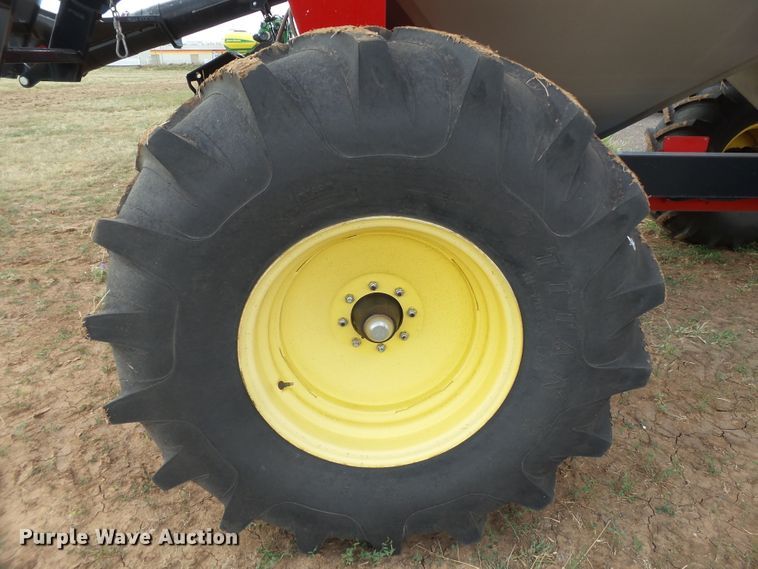 image for item GC9027 2013 Sunflower 9830 air seeder