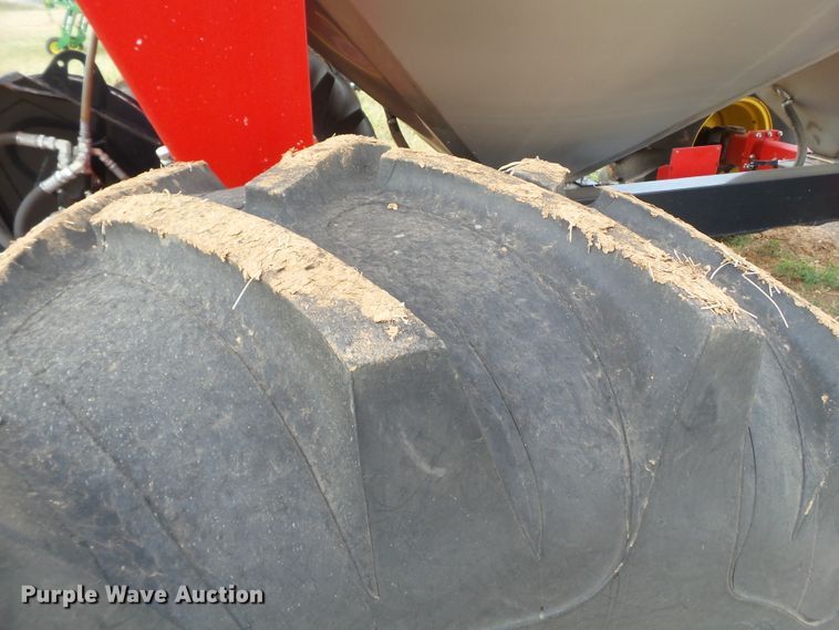 image for item GC9027 2013 Sunflower 9830 air seeder