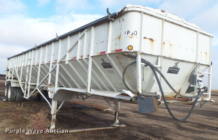 image for item GC9035 2000 Trinity Eagle Bridge live bottom trailer