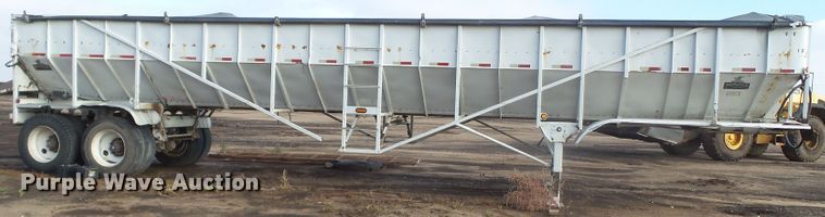 image for item GC9035 2000 Trinity Eagle Bridge live bottom trailer