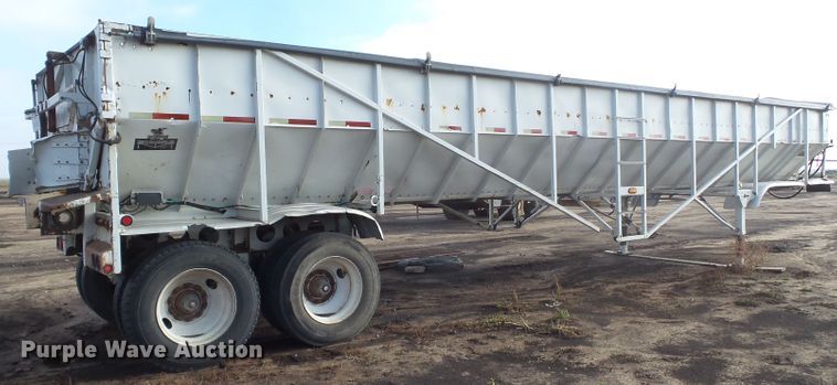 image for item GC9035 2000 Trinity Eagle Bridge live bottom trailer