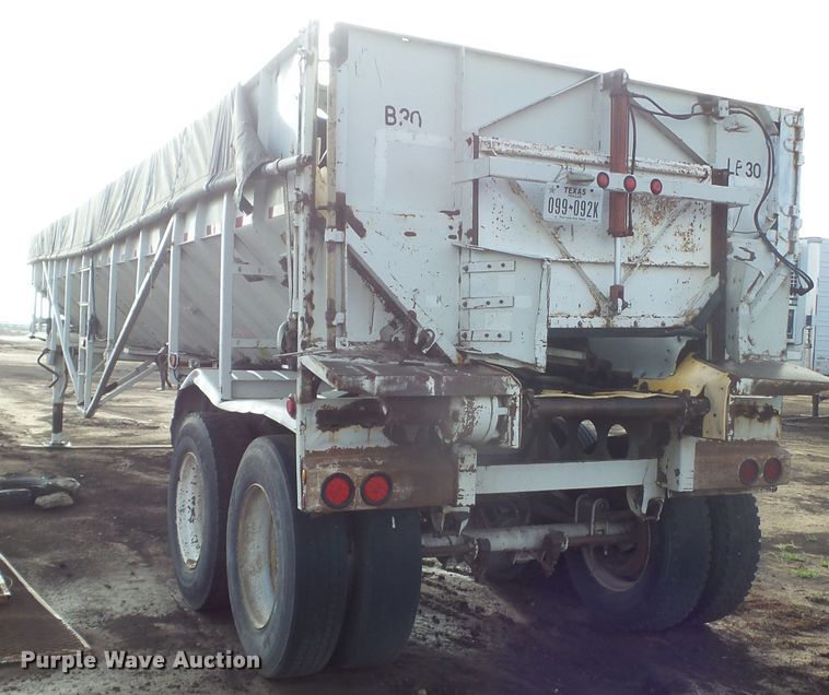 image for item GC9035 2000 Trinity Eagle Bridge live bottom trailer