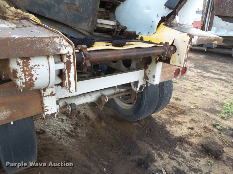 image for item GC9035 2000 Trinity Eagle Bridge live bottom trailer