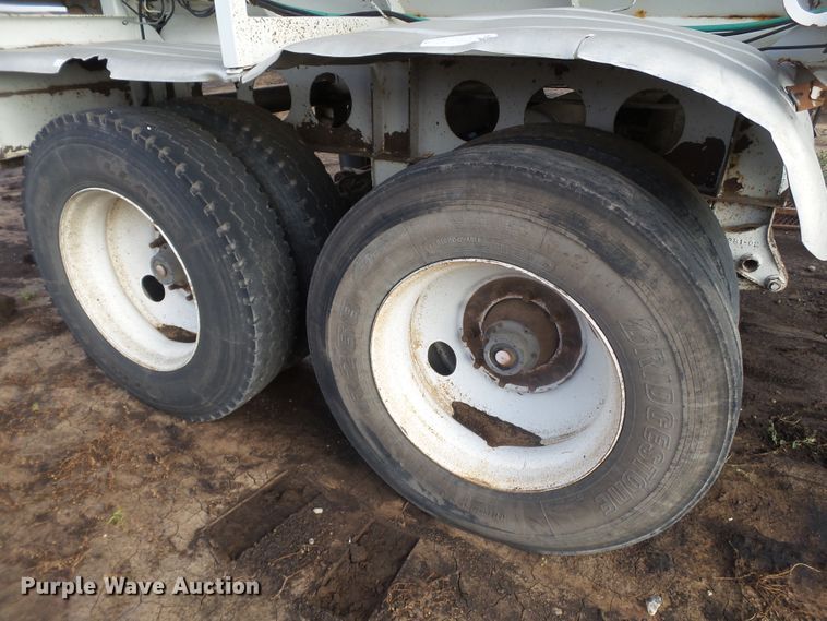 image for item GC9035 2000 Trinity Eagle Bridge live bottom trailer