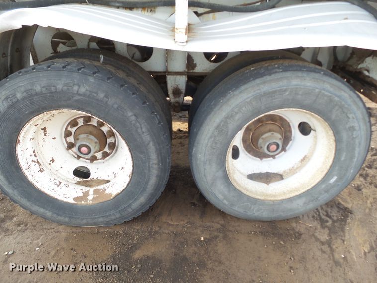 image for item GC9035 2000 Trinity Eagle Bridge live bottom trailer