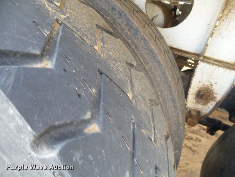 image for item GC9035 2000 Trinity Eagle Bridge live bottom trailer