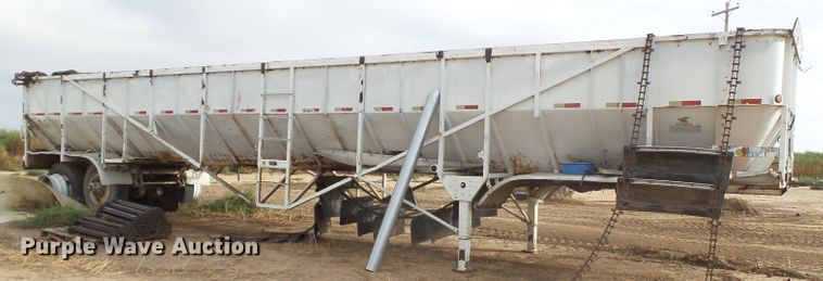 image for item GC9036 1997 Trinity Eagle Bridge live bottom trailer