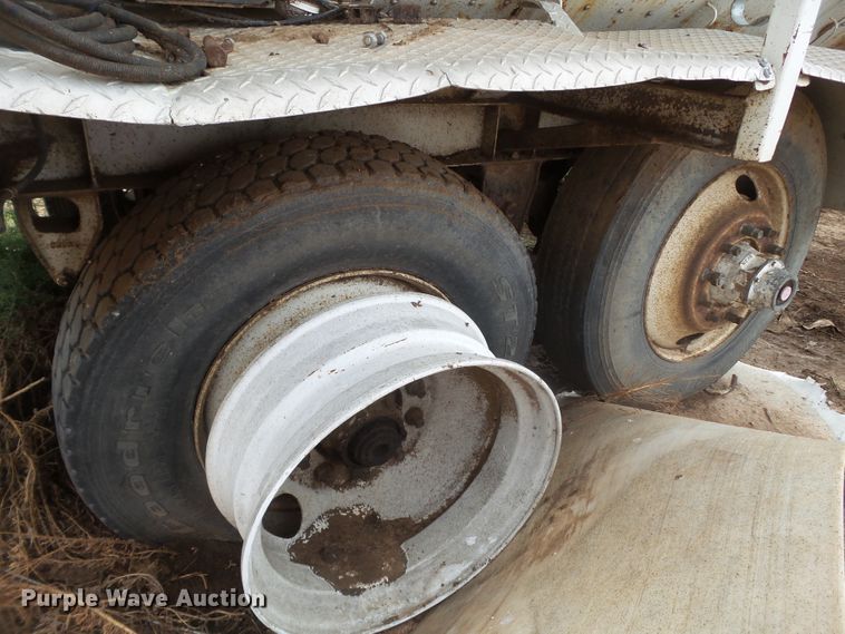 image for item GC9036 1997 Trinity Eagle Bridge live bottom trailer