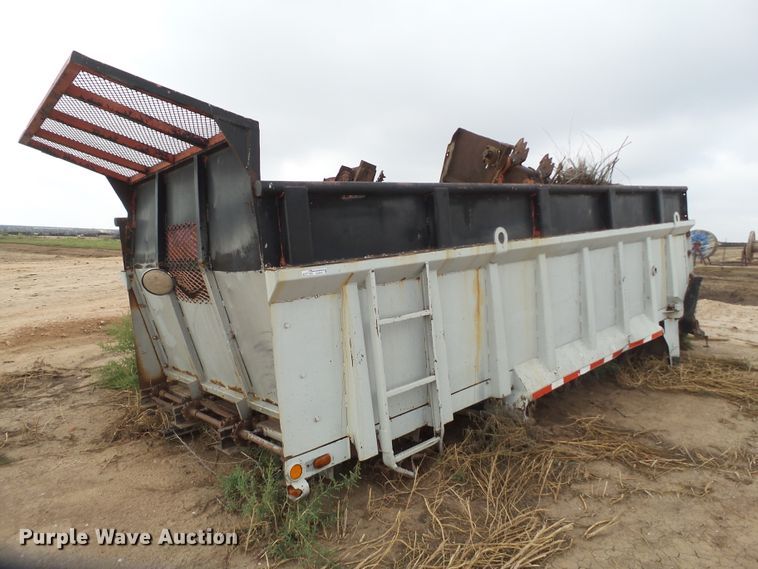 image for item GC9037 2000 Mohrlang manure spreader bed