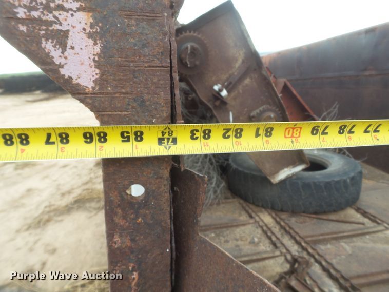 image for item GC9037 2000 Mohrlang manure spreader bed