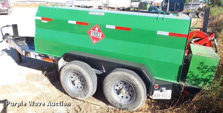 image for item GC9049 2018 East Texas fuel tank trailer