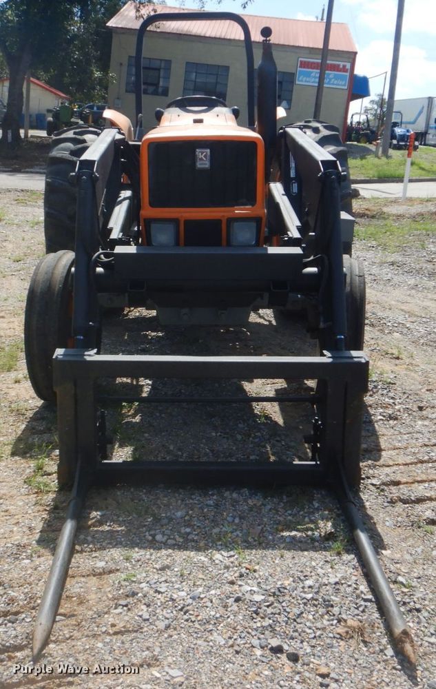 image for item GC9540 1995 Kubota M7030SU tractor