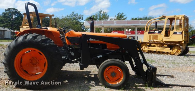 image for item GC9540 1995 Kubota M7030SU tractor