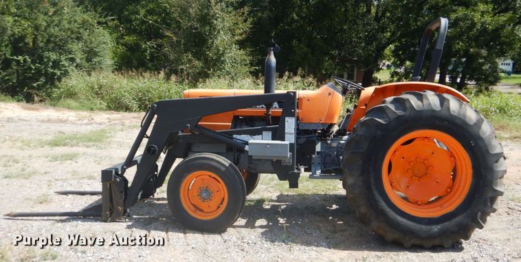 image for item GC9540 1995 Kubota M7030SU tractor