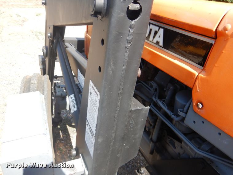 image for item GC9540 1995 Kubota M7030SU tractor