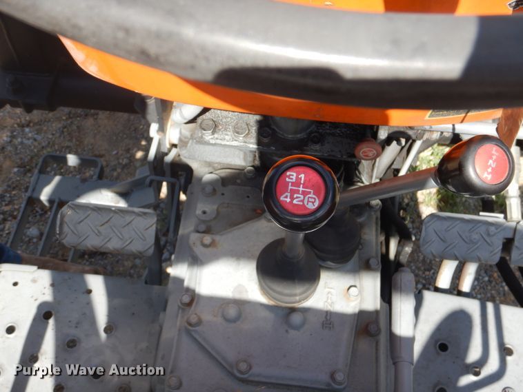 image for item GC9540 1995 Kubota M7030SU tractor