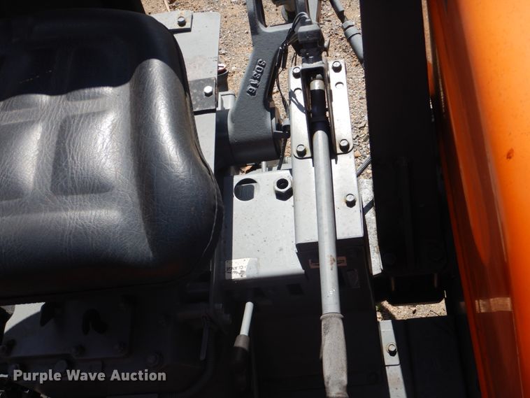 image for item GC9540 1995 Kubota M7030SU tractor