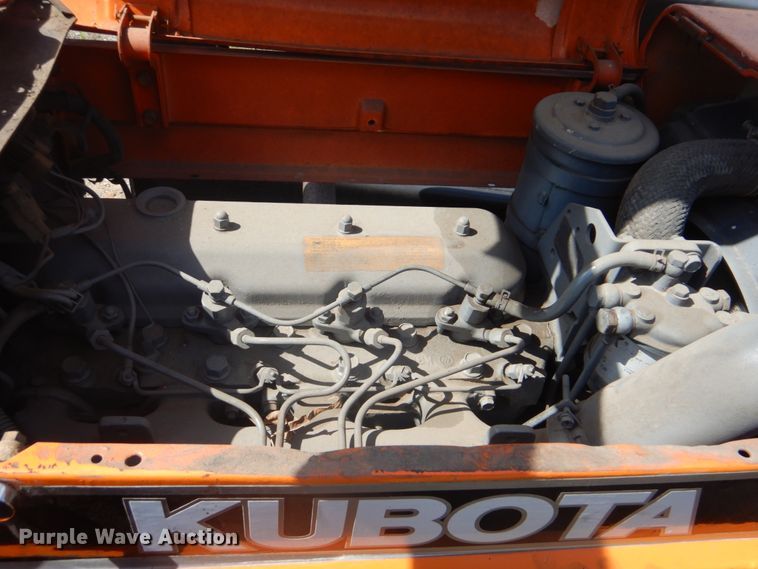 image for item GC9540 1995 Kubota M7030SU tractor