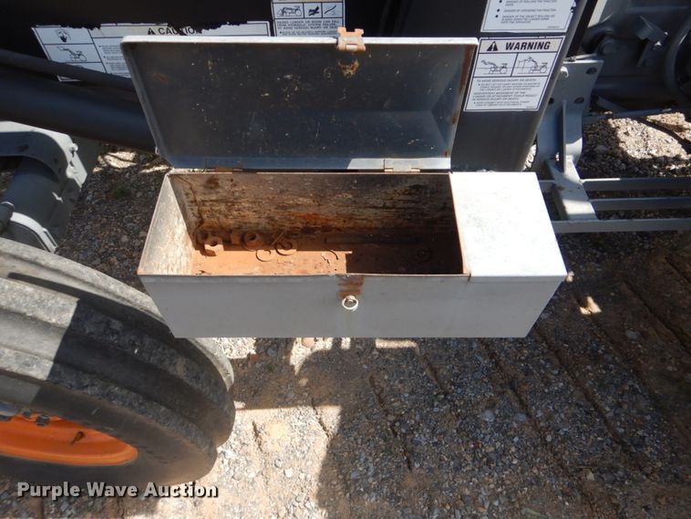 image for item GC9540 1995 Kubota M7030SU tractor