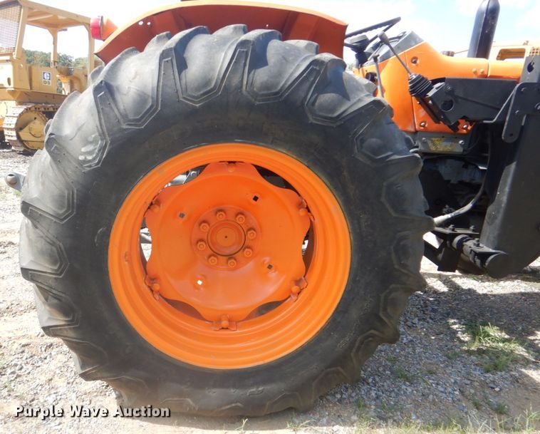 image for item GC9540 1995 Kubota M7030SU tractor