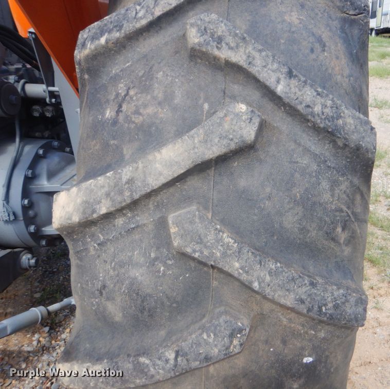 image for item GC9540 1995 Kubota M7030SU tractor