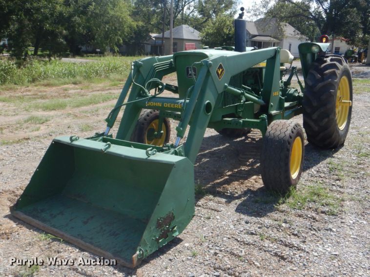 image for item GC9541 1974 John Deere 2630 tractor