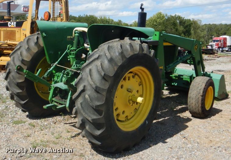 image for item GC9541 1974 John Deere 2630 tractor