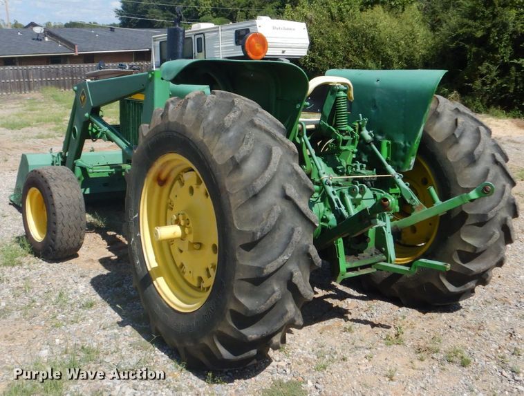 image for item GC9541 1974 John Deere 2630 tractor