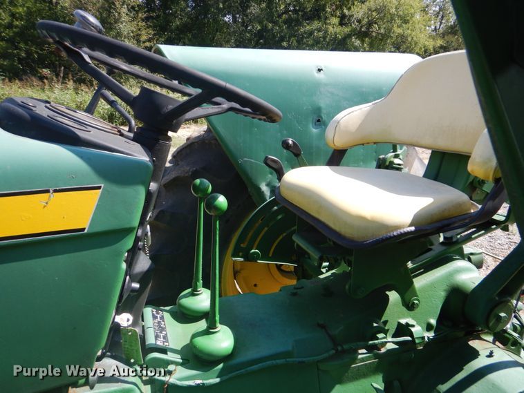 image for item GC9541 1974 John Deere 2630 tractor