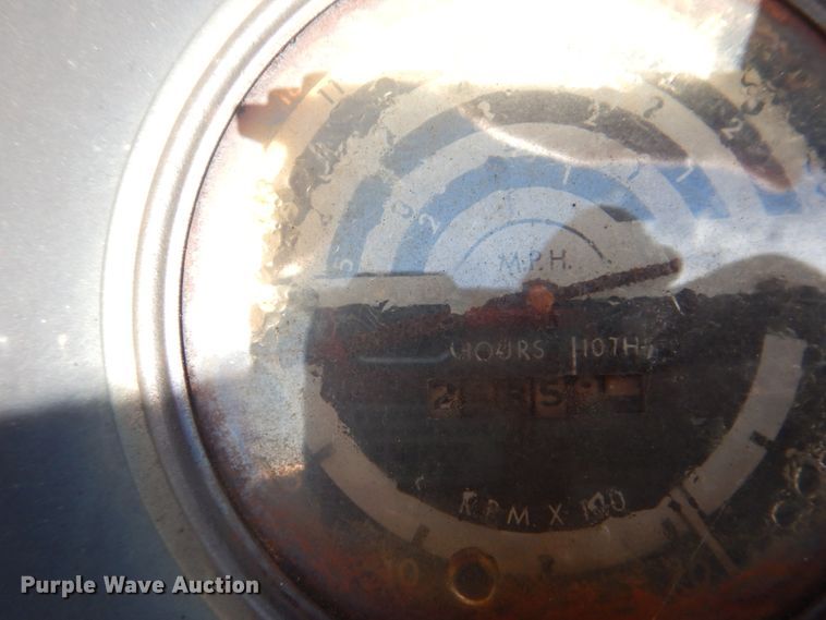 image for item GC9541 1974 John Deere 2630 tractor