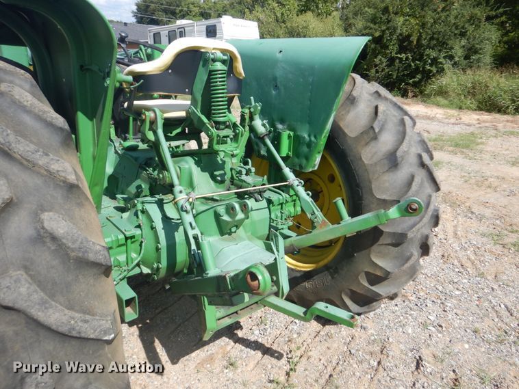 image for item GC9541 1974 John Deere 2630 tractor