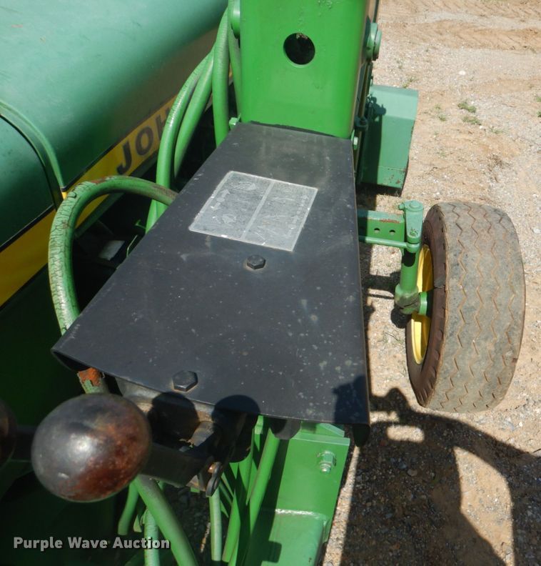 image for item GC9541 1974 John Deere 2630 tractor