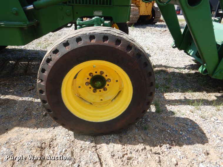 image for item GC9541 1974 John Deere 2630 tractor
