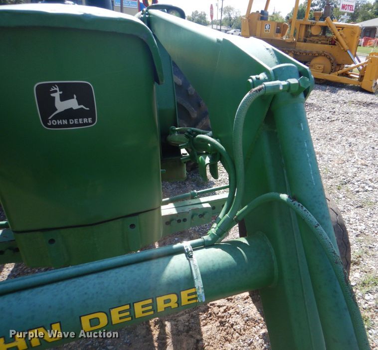 image for item GC9541 1974 John Deere 2630 tractor