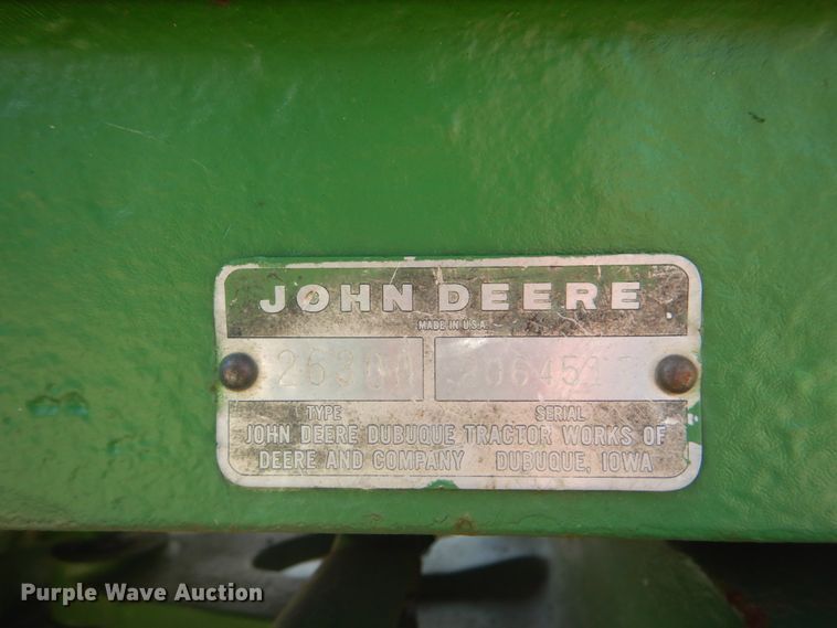 image for item GC9541 1974 John Deere 2630 tractor