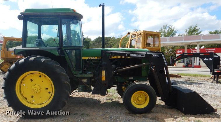 image for item GC9542 1980 John Deere 2940 tractor