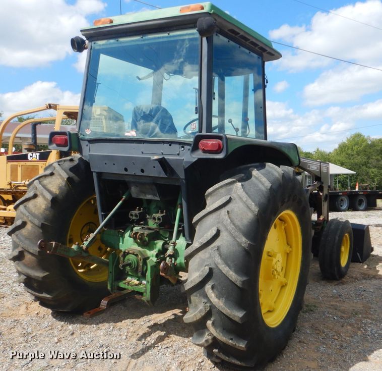 image for item GC9542 1980 John Deere 2940 tractor