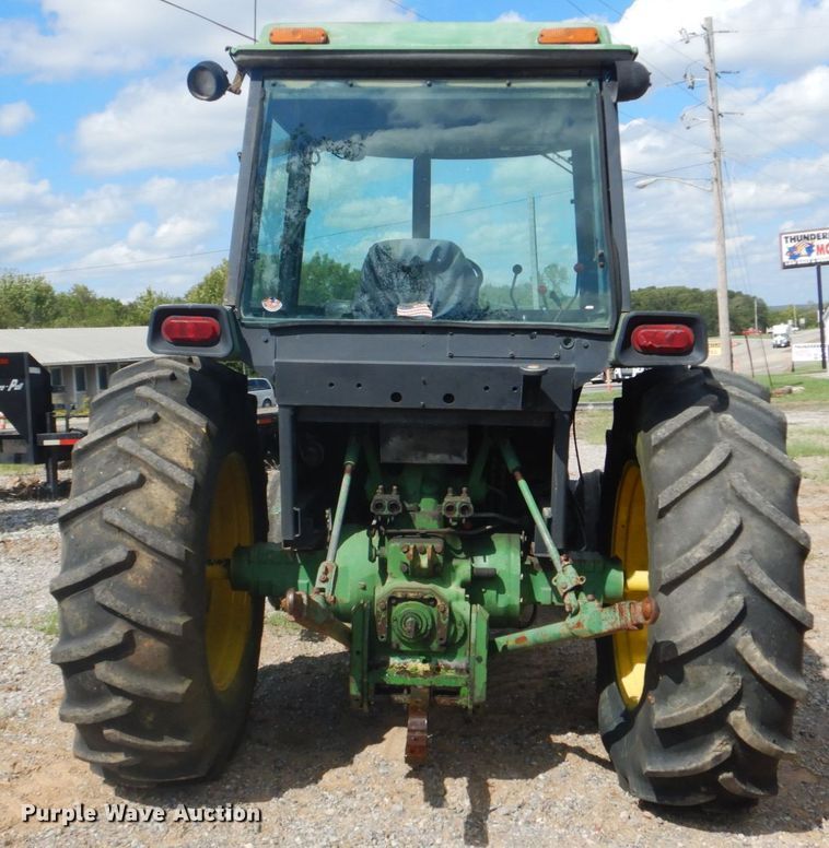 image for item GC9542 1980 John Deere 2940 tractor