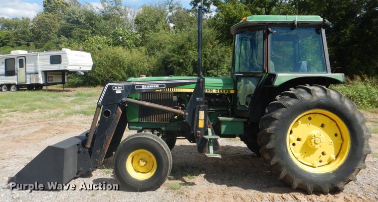 image for item GC9542 1980 John Deere 2940 tractor