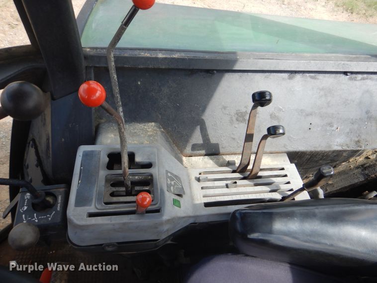 image for item GC9542 1980 John Deere 2940 tractor