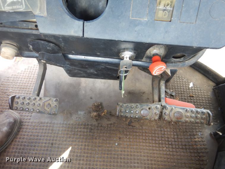 image for item GC9542 1980 John Deere 2940 tractor