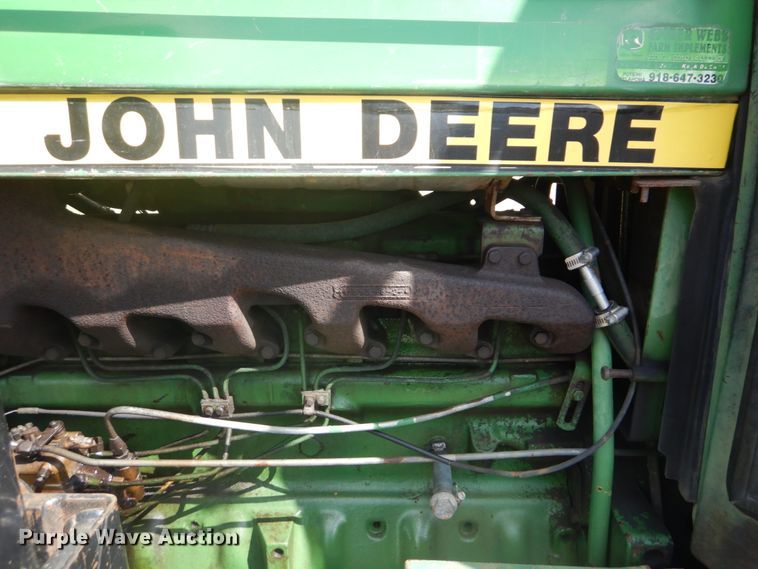 image for item GC9542 1980 John Deere 2940 tractor